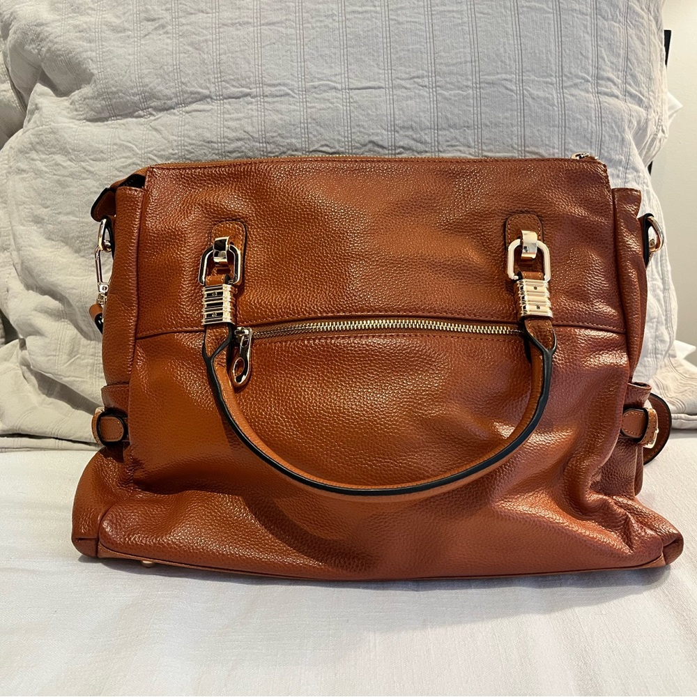 Elegant Kattee Brown Leather Handbag with gold accents